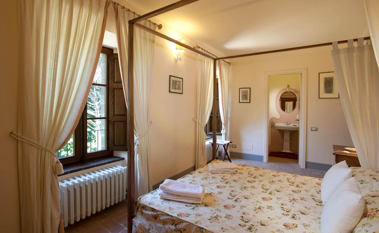 Castello Di Magrano Guest House Carbonesca Exterior photo