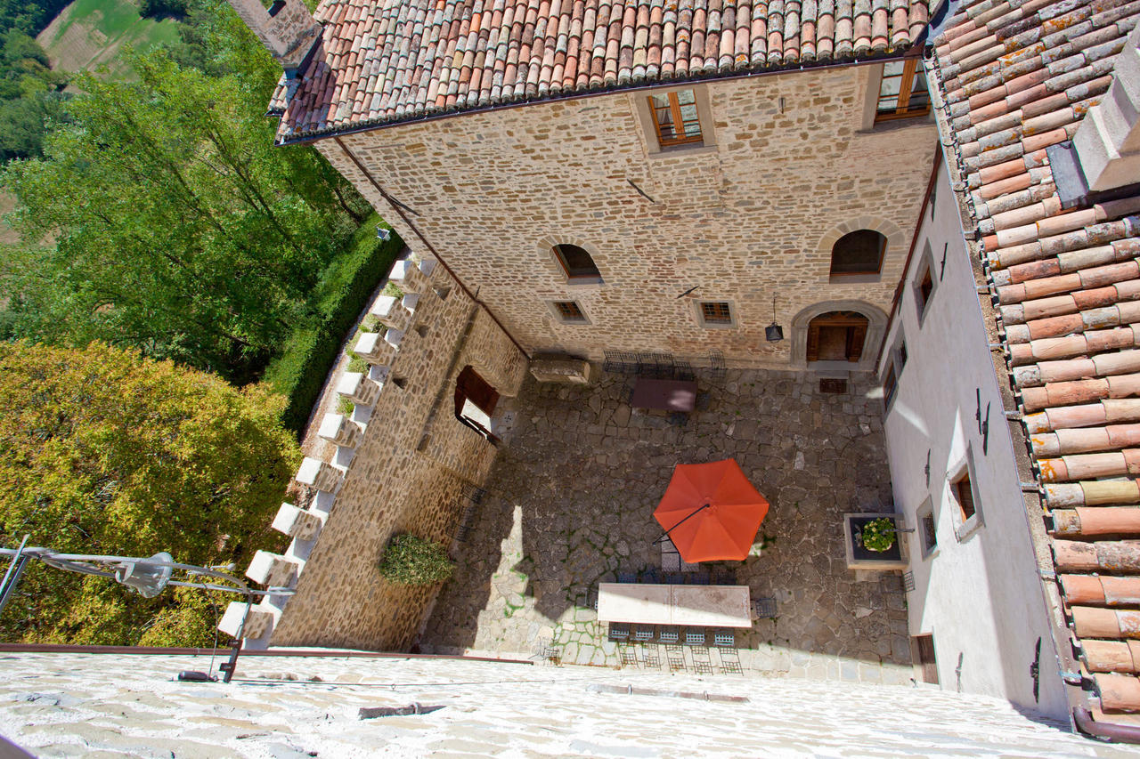 Castello Di Magrano Guest House Carbonesca Exterior photo